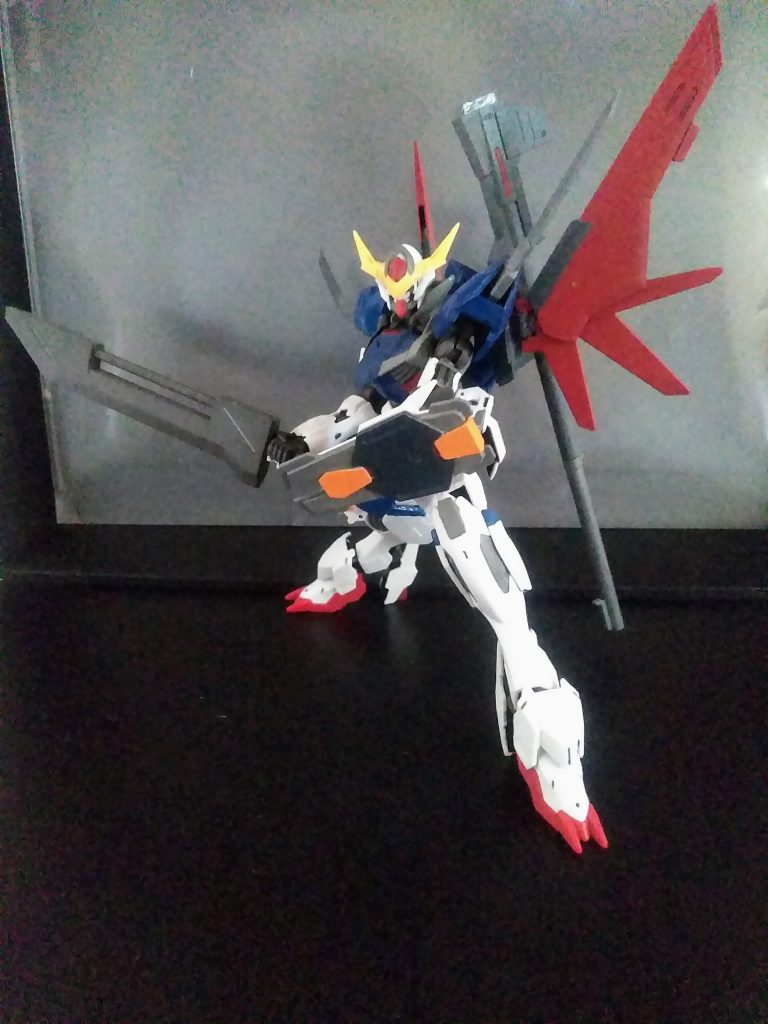 『働いたら負け❗』が座右の銘の彼ですが、学ぶ事には貪欲な『意識高い系』な人と相成ります👏👏👏『アロンダイト』には敵わない鉄血武器セットの大剣