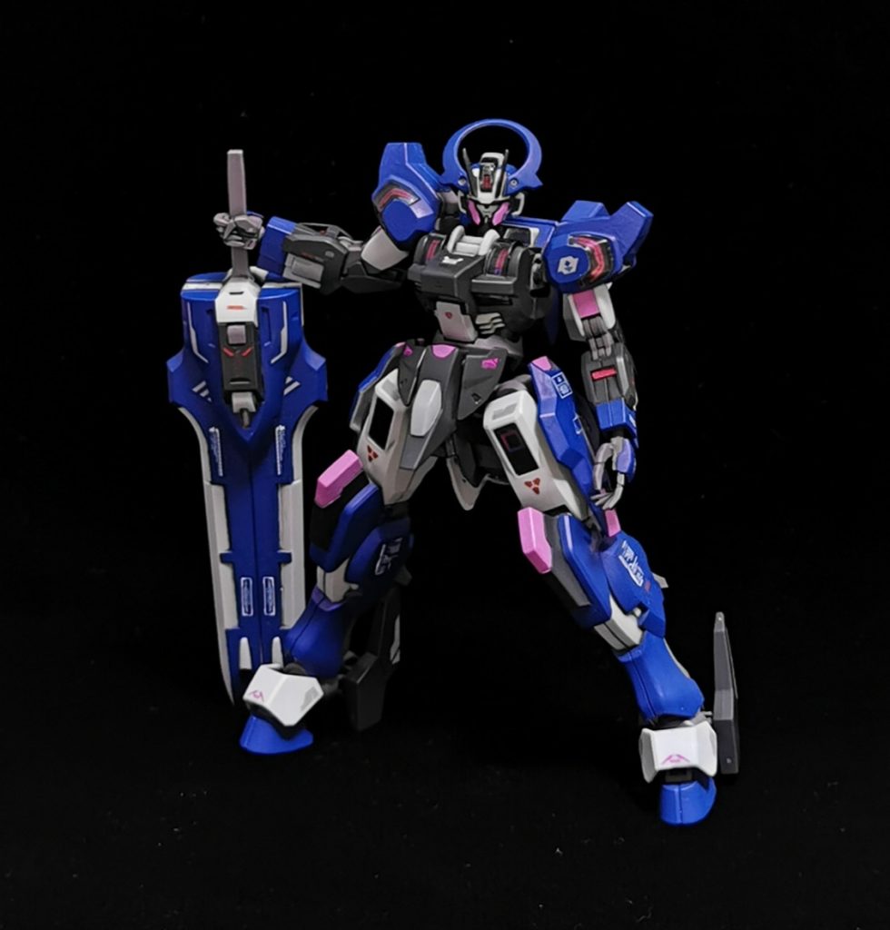 スレエリ姉妹と被りましたが、ダリルバルデの赤に対する青をメインに、グエル先輩のピンクを差し色にしましたw