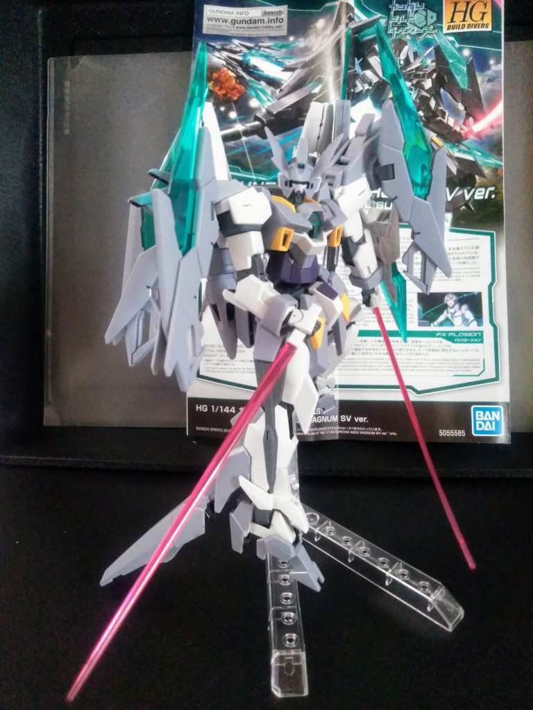 脹ら脛部分を折り畳めば自立は可能です😔 しかし、劇中だとフワフワ浮いているイメージなので、コッチも実行です😂