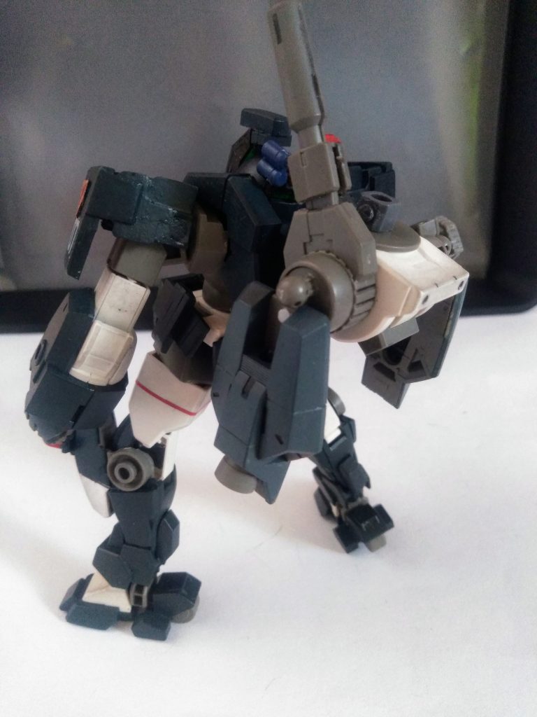 更なるインパクトは『とんでもなく濃い人間ドラマ』コレは『ガンダム』の比では有りません😲 幼少期には面白くも何とも無かったのですが、大人になって改めて視聴すると、トテツモナク面白い❗❗『ターボ サック』・・・かなぁ