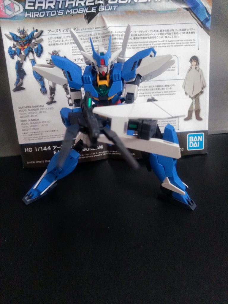 シールドからのエネルギー供給を受けて、高出力 & 連続射撃モードへ😁