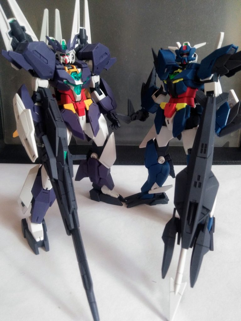 一番と七番・・こうして見てみるとかなり違う事が解りますね😆 因みに『アースリィは地球の三番』『ネプテイトは冥王星で八番』となります。今は冥王星は惑星じゃ無くなっちゃいましたけどね😢お目汚し ありがとうございました。