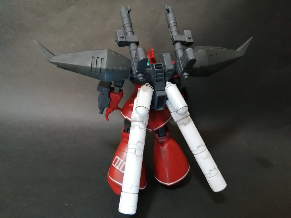 背面。イメージが大きく変わった巨大プロペラントタンクやキャノンですが着脱可能です。外すとただのウェルテクスになります。