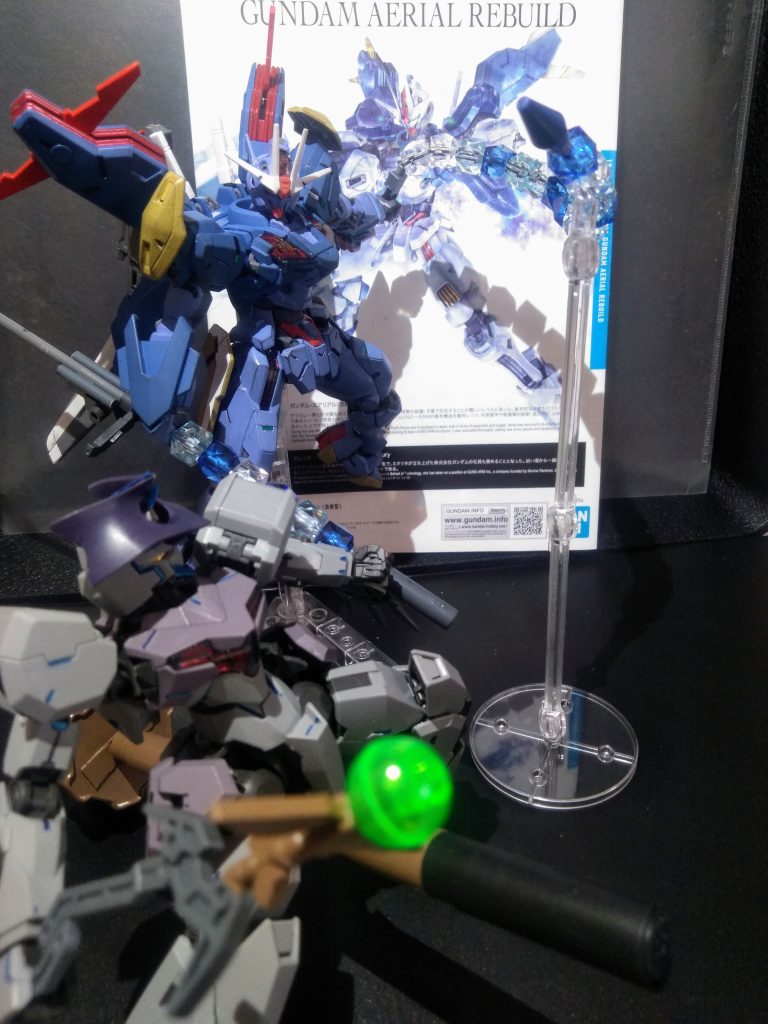 以前投稿した『 ガンヴォルヴァ《スレッタ M専用機 エクスカリパー》』で『プロママさん』が機動した《クワイエット・ゼロ》へ向かう『スレッタちゃん』ソノ前に『エリーちゃん』が立ち塞がるのでした🤔特殊兵装『フリーズ ウィップ』名前の通り触れると凍結するみたいな感じでお願いします🙇⤵️