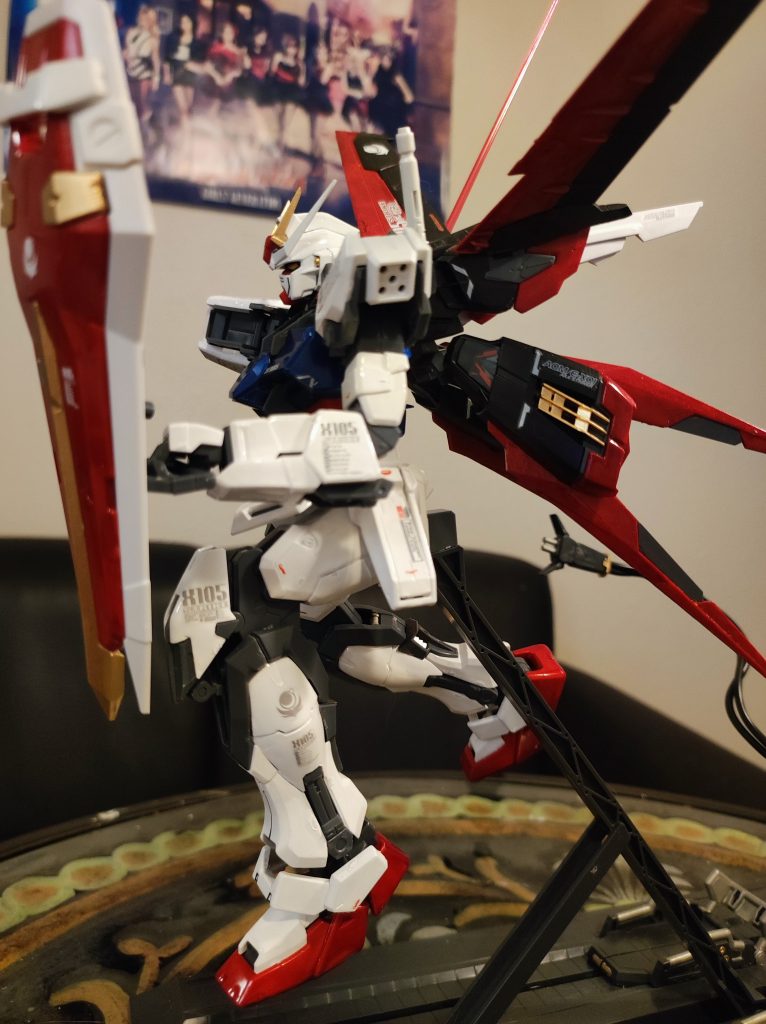 急にアークエンジェルに戻るキラのおかげで、ブリッツは戦線から離脱。