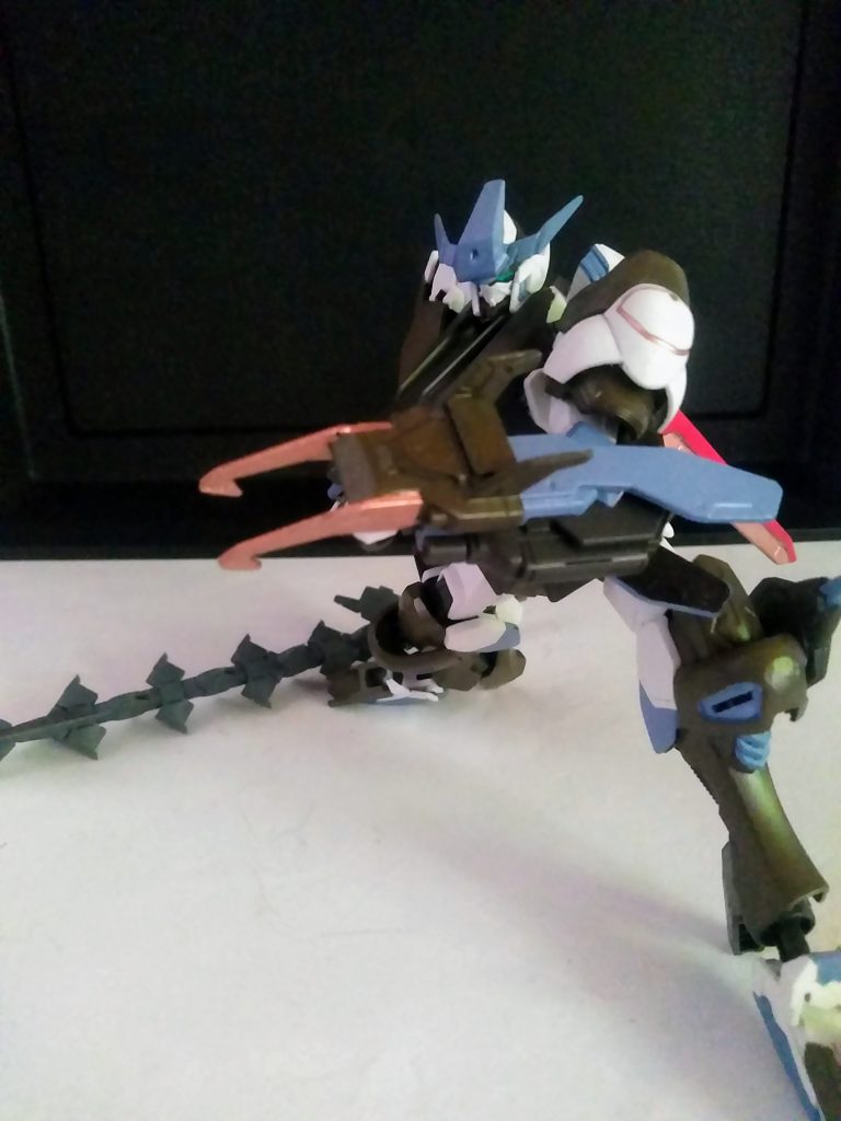 更に左腕部には『格闘戦闘用クロー』を装備😋