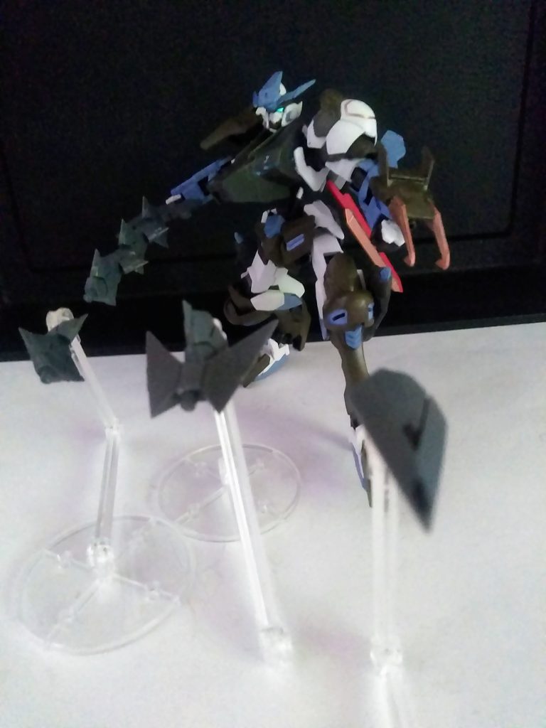 で、『ビースト ソード』は各節ごとに分離、遠隔操作が出来ます😤 『 E L ダイバー』の面目躍如😁