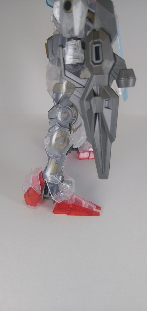 内部フレーム、ゴールドで一部塗装されてます。