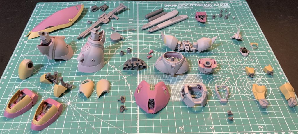 分解展開図。構造上分解できないパーツも多く、塗分けに苦戦しました。最後までご覧いただきありがとうございます。