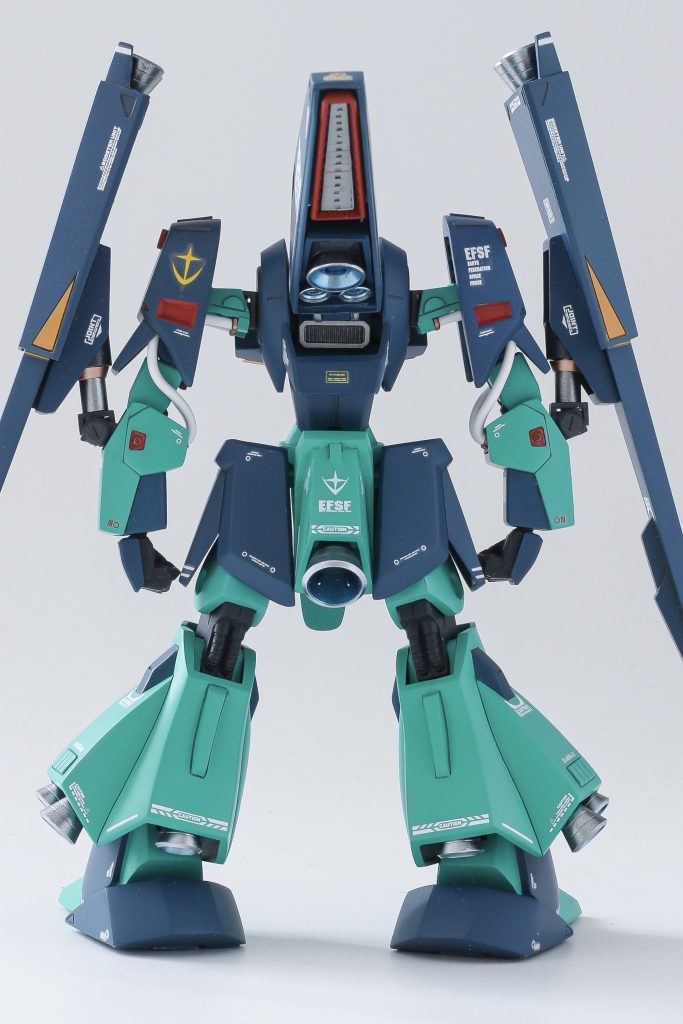 整面地獄全身モナカ割り+古いキットということもありパーツがとにかく合わない盛って削ってを繰り返してもう古いキットはしばらくごめんです💦笑