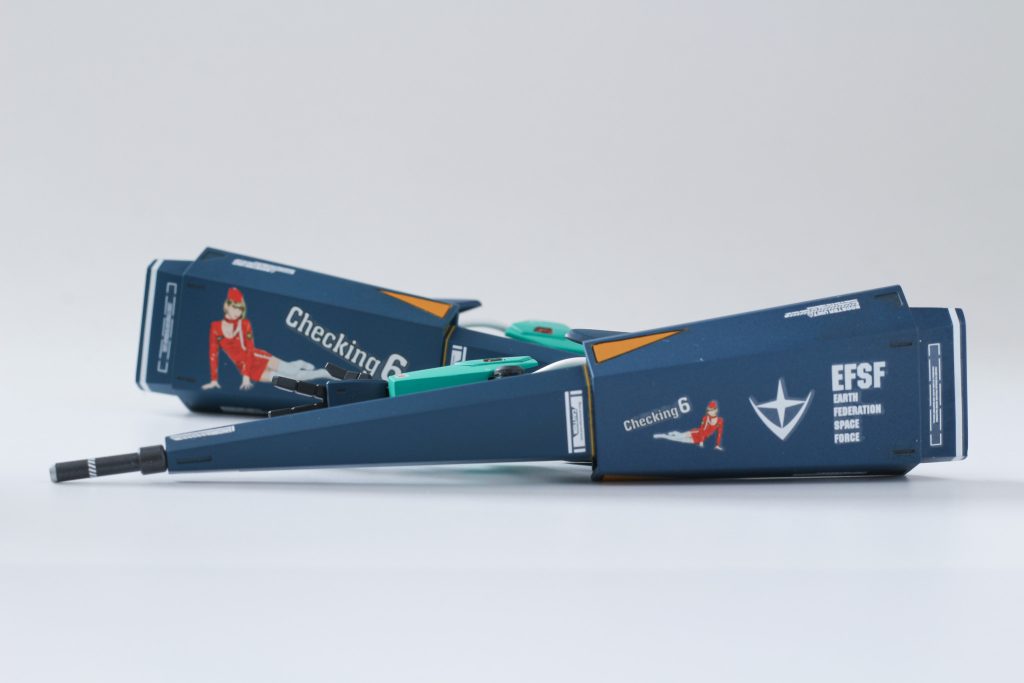 偶然手に入ったノーズアートのデカールガンプラでこういう事やってみたかったので気に入ってますバインダーの伸縮は干渉地獄だったので支柱のブロックは緩めにしてネオジムで位置固定する方式にしました