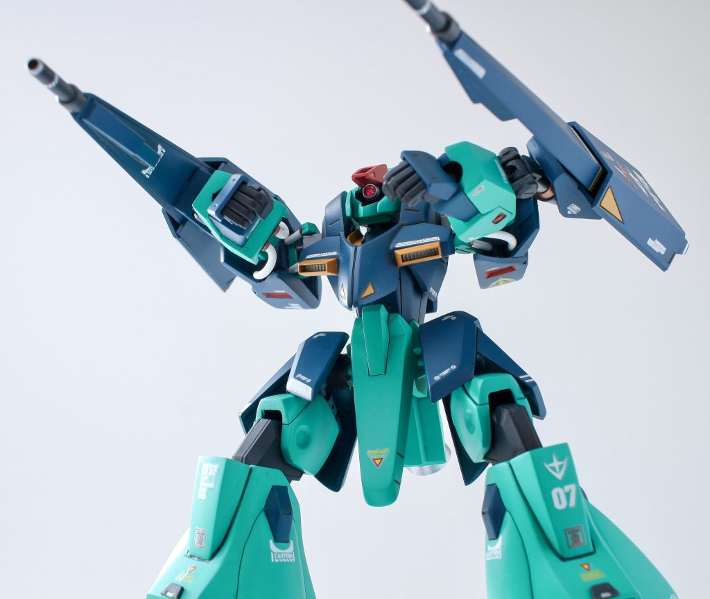 今回忙しいこともあって製作期間をかけすぎました夏の思い出はギャプランのみです🌻ミニ四駆を久しぶりに買ったのでそれを息抜きにして次のガンプラに取りかかろうと思います以下、製作についてです