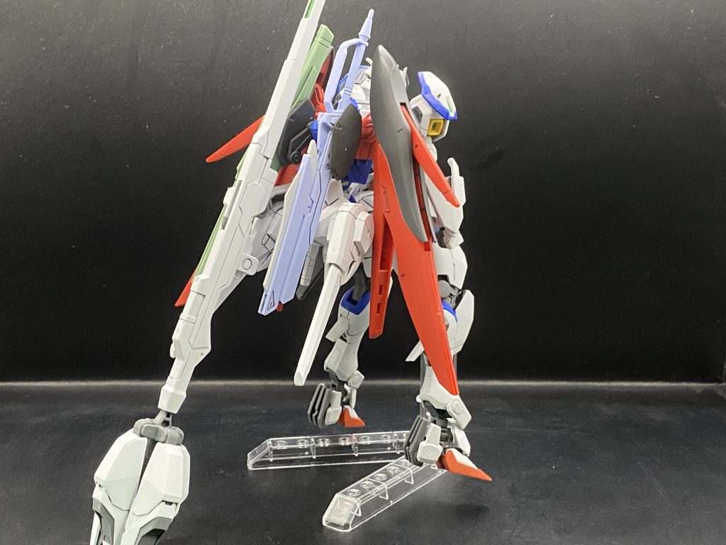 全身を前後からビットオンフォームで装備するガンビットは全部ついてます原型からはだいぶ派手になりました