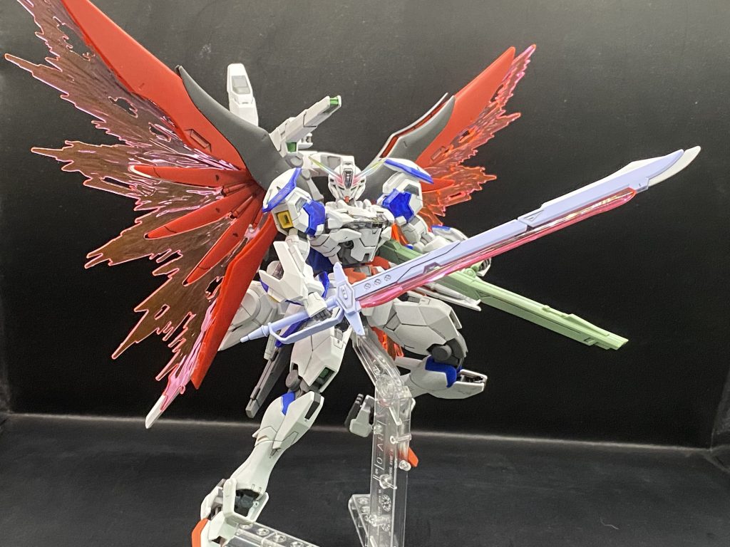 全武装を構えるとこうなります流石の迫力!ここまですればエアリアル改修型にも追いつける!