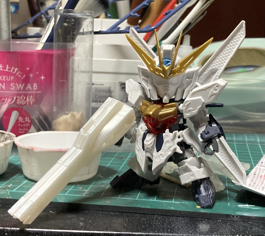 ミキシング最中。新凰頑駄無のパーツは貴重なのでそのまま使う勇気は出ず、今回は複製をとりました。