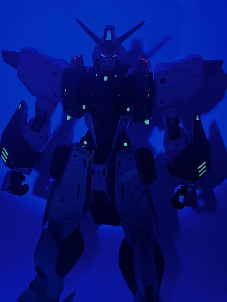 蛍光塗料遊びGセイバーみたい