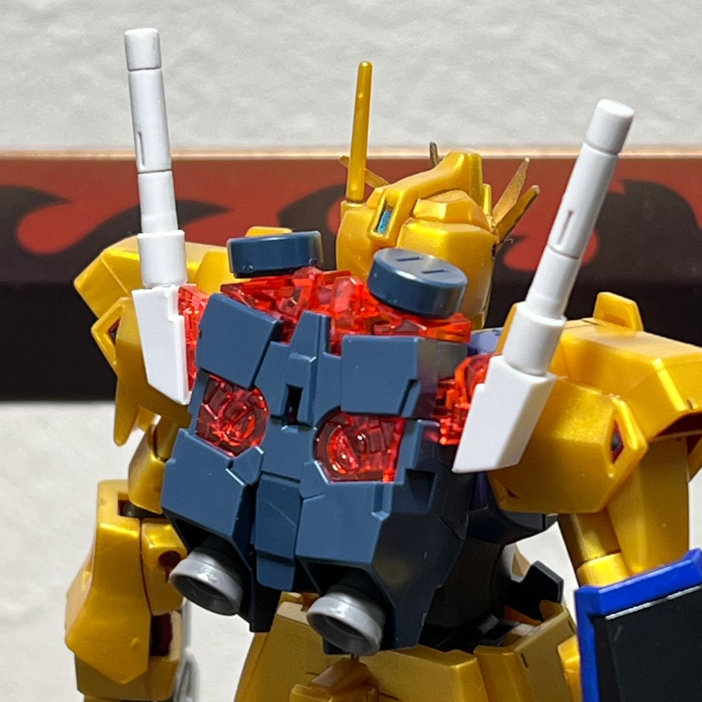 ナラティブガンダムより流用したバックパック。ビームライフルも加工して流用。