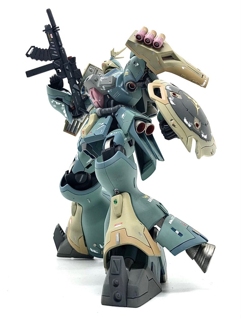 合わせ目は脚部。スジボリの一部として改修無視💦この辺りの詰めが甘いのが反省点ですね。