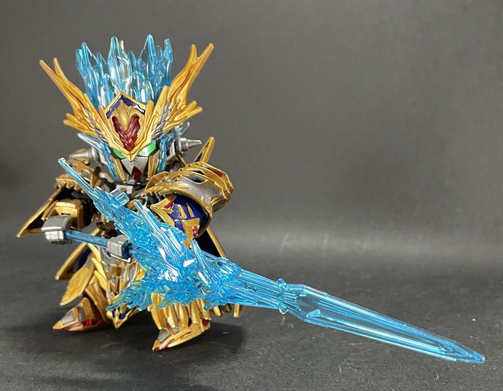 ゴールドとシルバーはシタデルカラー、その他の色は水性ホビーカラーを使用しています😆