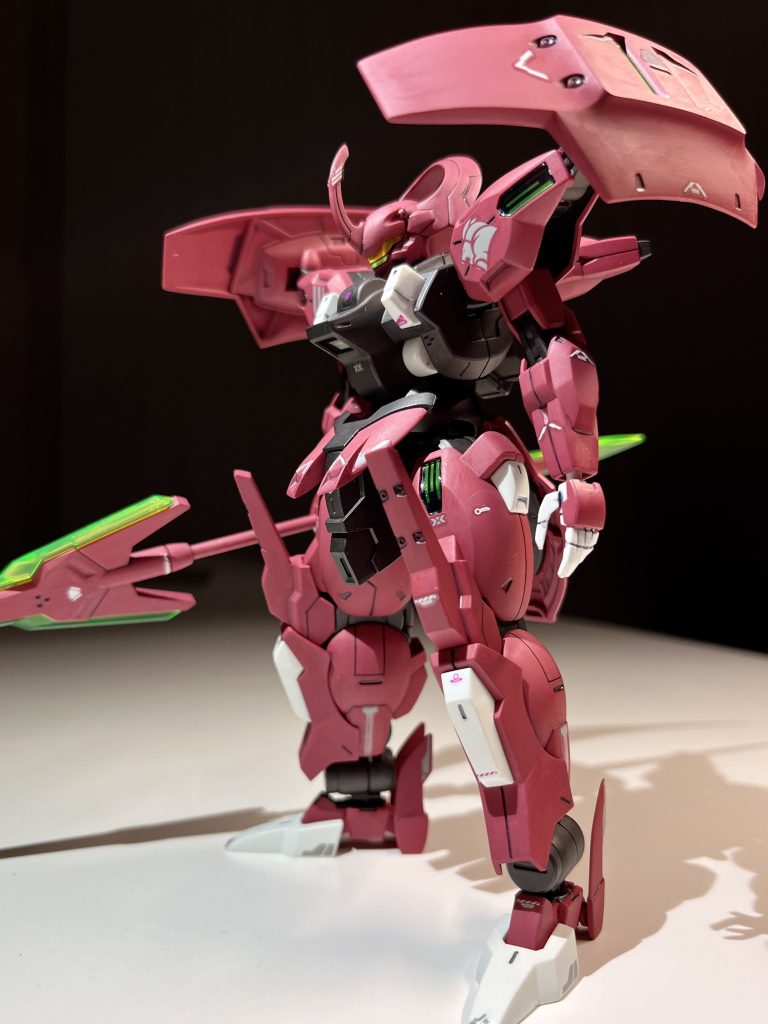 ヒーローっぽい機体でカッコ良いです