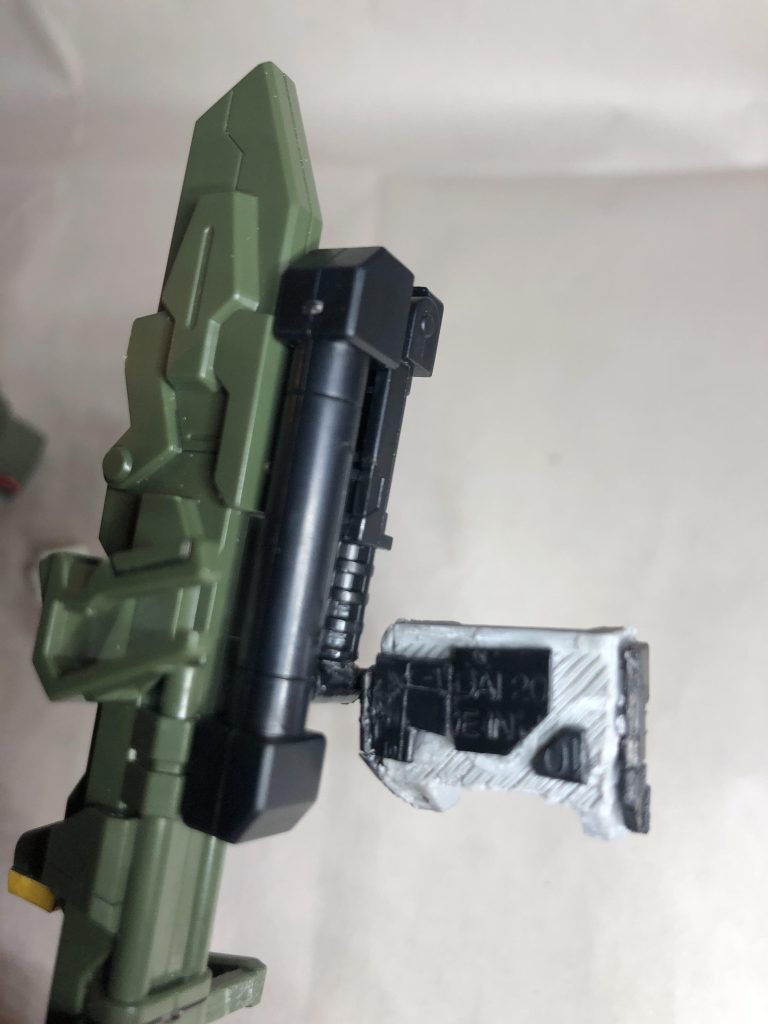 ストライカーパックは3Dプリンターで作ってランナー部分を使って改修してみました。