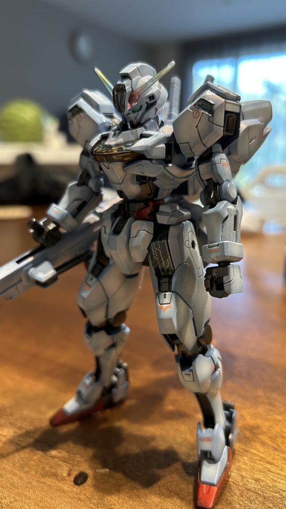 エスカッシャンなし。素立ち