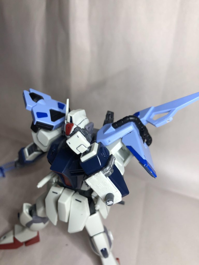 こちらはパンツァーアイゼン様の接続ジョイントです。これもランナーからスクラッチで作りました。