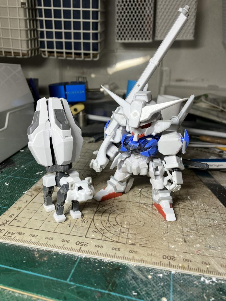 塗装前です。動物は関節パーツの集合体になっていることがわかります。