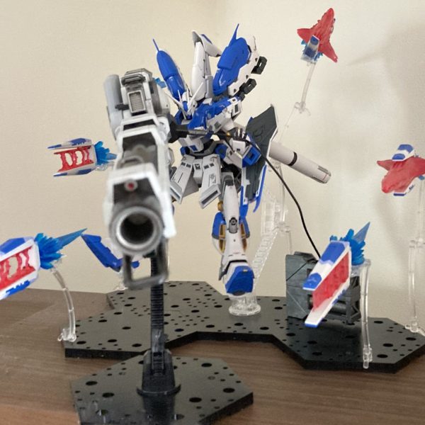 RGHi-νガンダム、ハイパーメガバズーカランチャー