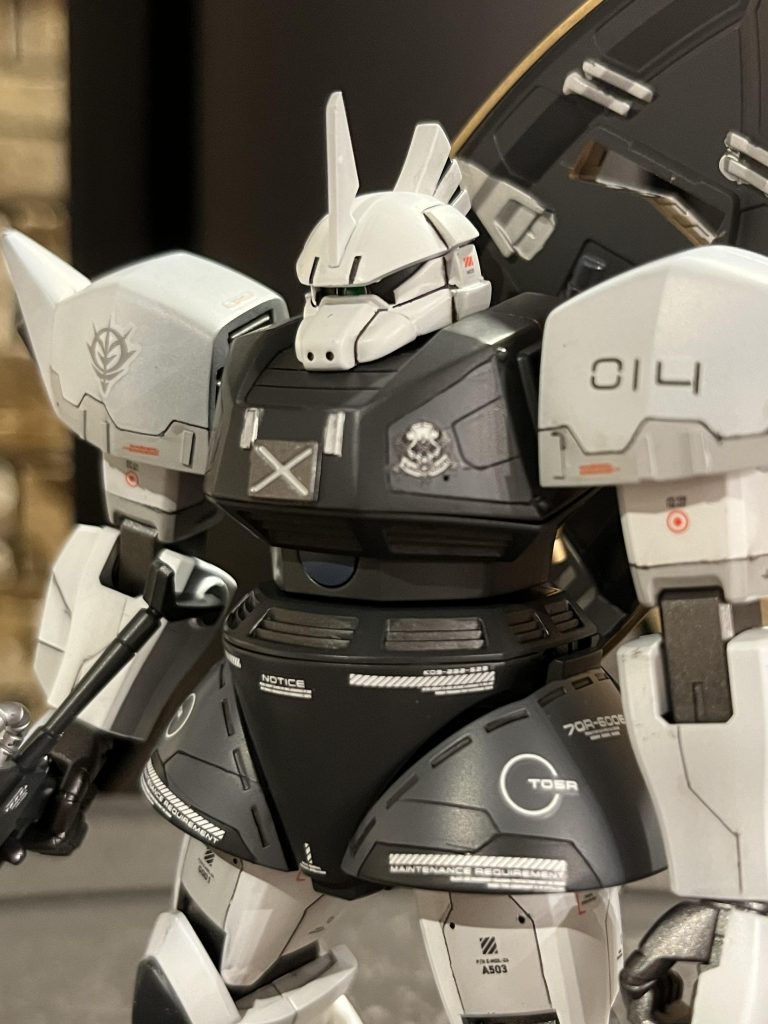 アップはこんな感じです‼️そして今回もモノアイはハイキューパーツさんのメタルパーツを使用しています✨