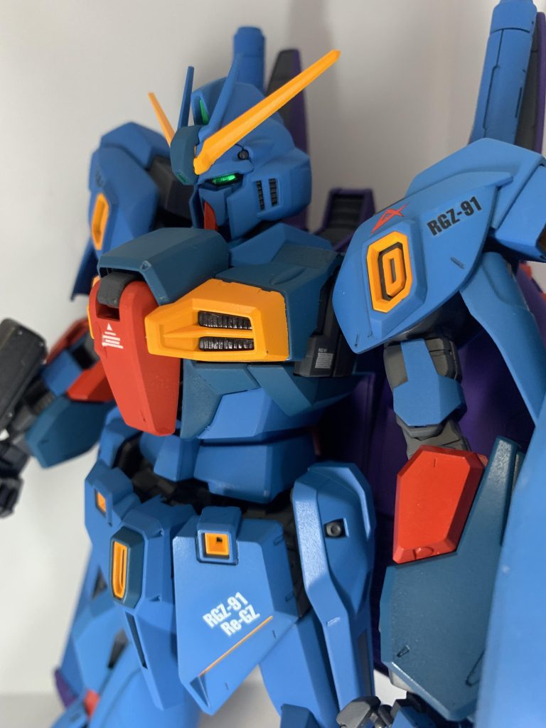 カラーリングはかなり悩みましたが青が強すぎたかなと思われます😆