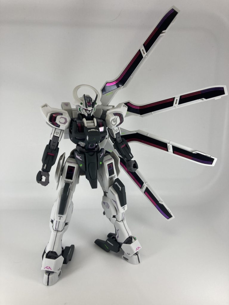 そしてこのガーディアン・マリオネット形態も同じくらいかっこいい。そもそもこのモードをアニメで見なければシュバルゼッテ作ろうとは思いませんでした。