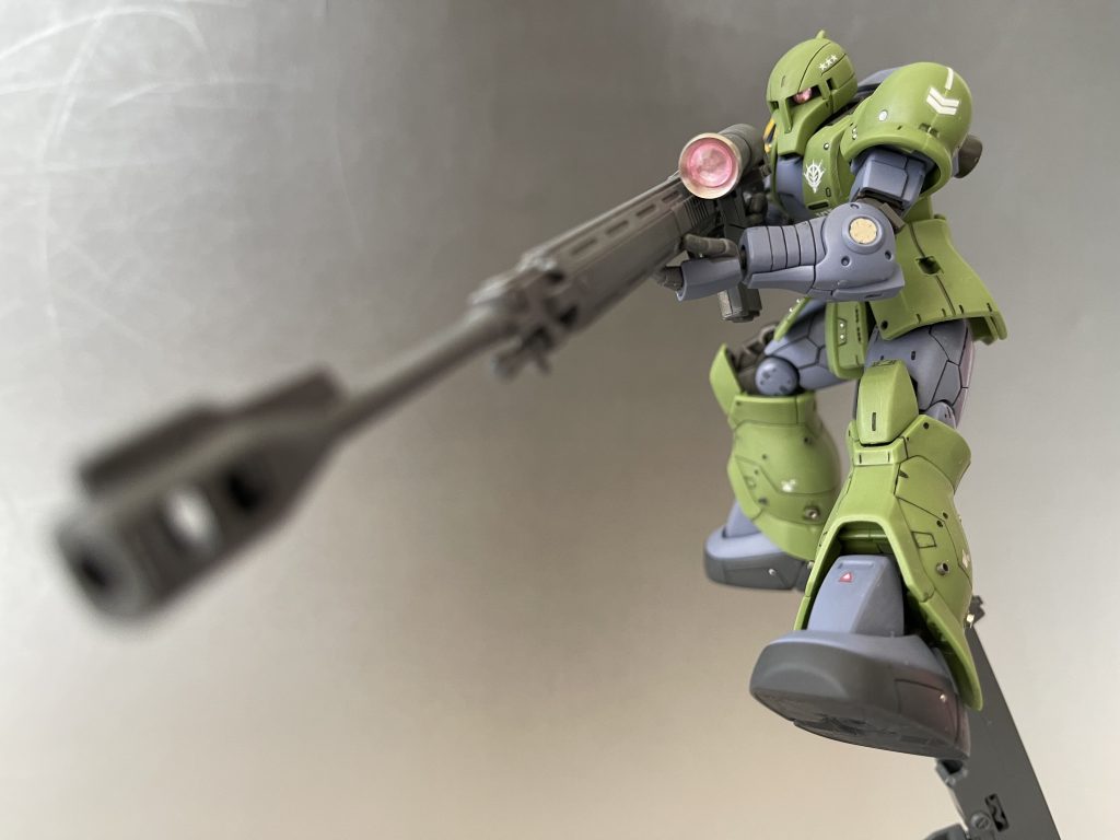 ライフルのスコープも百均のデコシールです