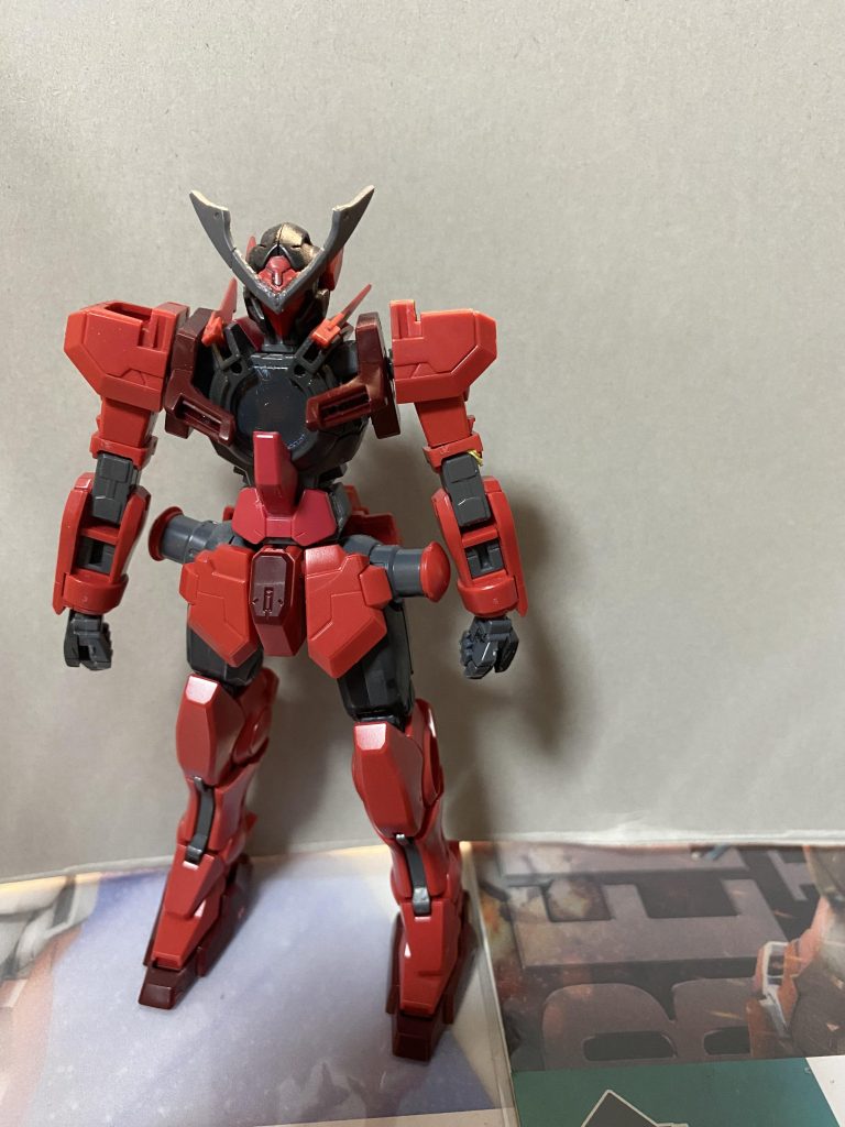 V字アンテナは30mmのオプションパーツ(戦国アーマー)から切り取り接着。