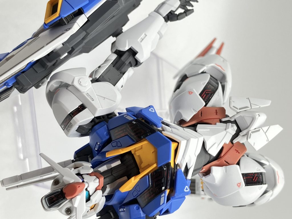 キービジュアル風にMGでは一体どのエアリアルが発売になるのか、期待が膨らみます