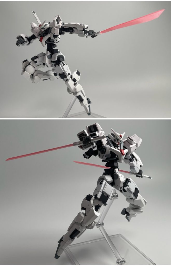 武装①ビームサーベル背面にマウントされています。サーベル刃は通常のものと、パースがついたものの2種類を用意しました。どちらのサーベル刃もプラ板で原型を作成し、それをクリアレジンで複製したものです。