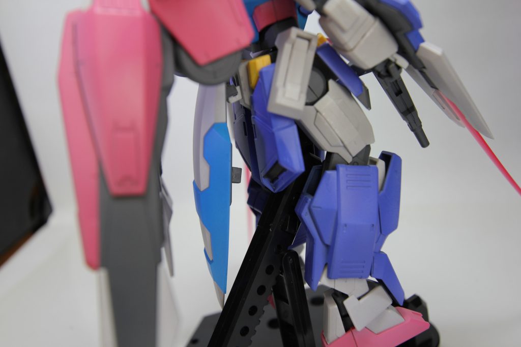 パーツが余るのが嫌だったのでシールドをマウント出来るようにしました