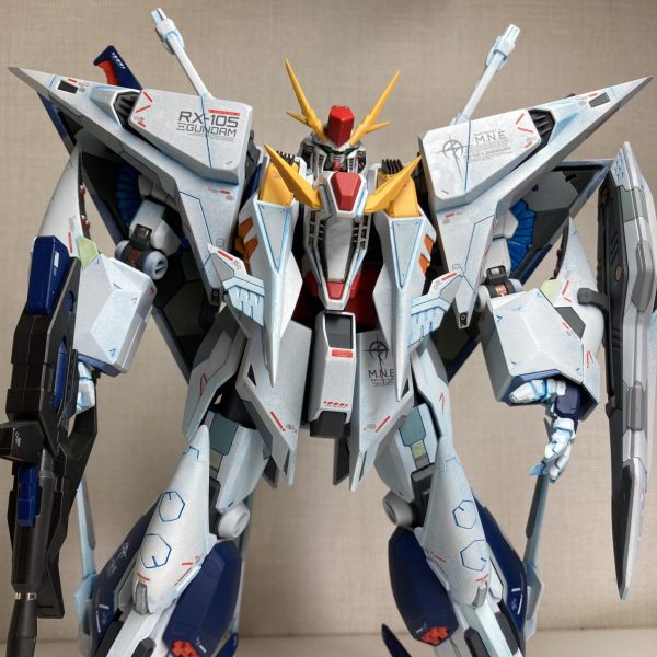 1/144 クスィーガンダム