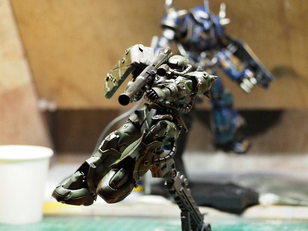 ボコボコなのにまだまだ動けるザクⅡ–2枚目/制作者：爆裂ゆうやん