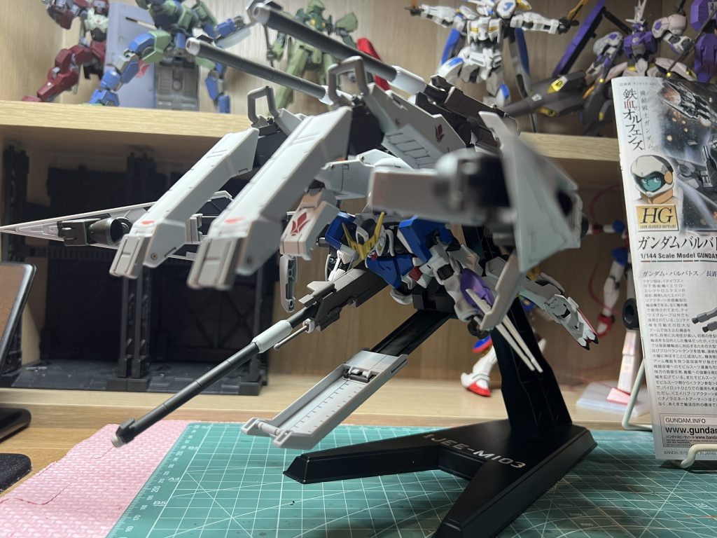 原作では第四形態での出撃でしたが、個人的に第三形態が好きなのでこうしました。