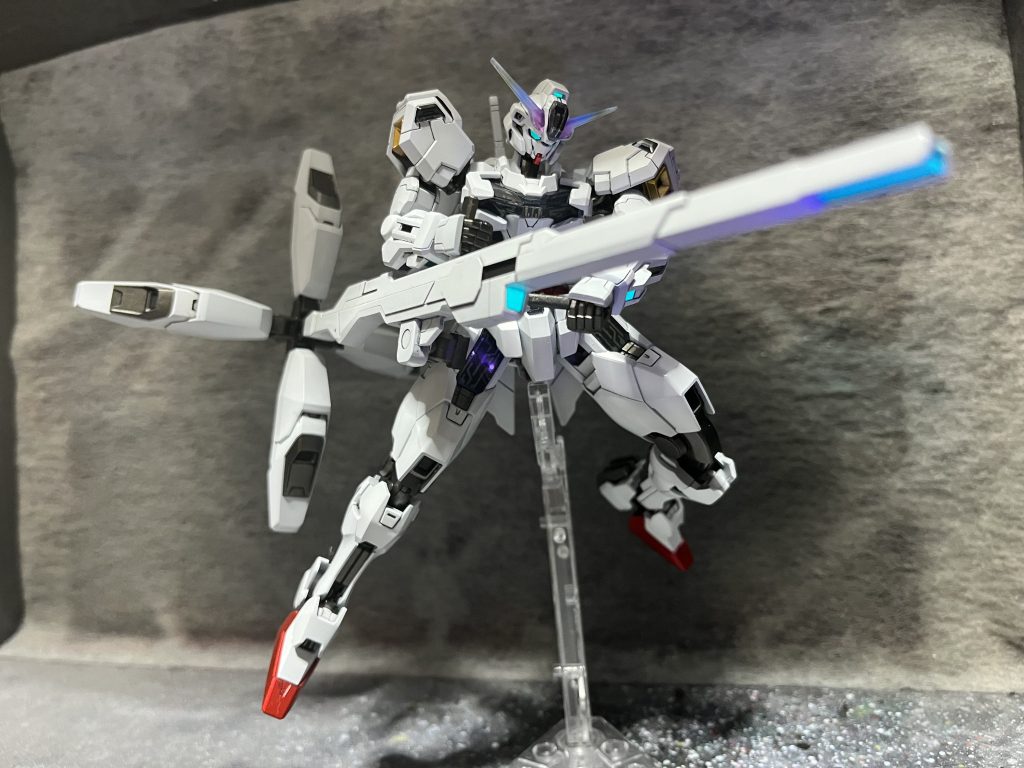 パッケージイラストがカッコよくて同じようにバリアブルロッドライフル構えさせました。