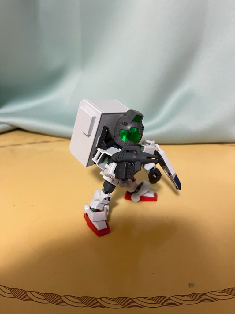 陸戦型ガンダム(ジム頭)–3枚目/制作者：アッキー