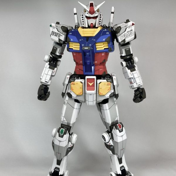 メガサイズ RX-78F00 横浜ガンダム