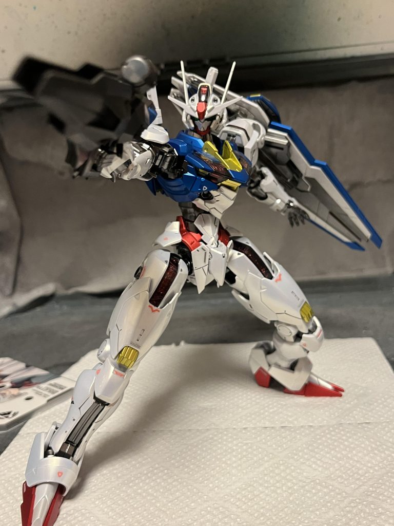 ポージング色々撮ったんですが、一番しっくり来たやつです。はい、さっきの写真からライフル刃抜いただけです笑