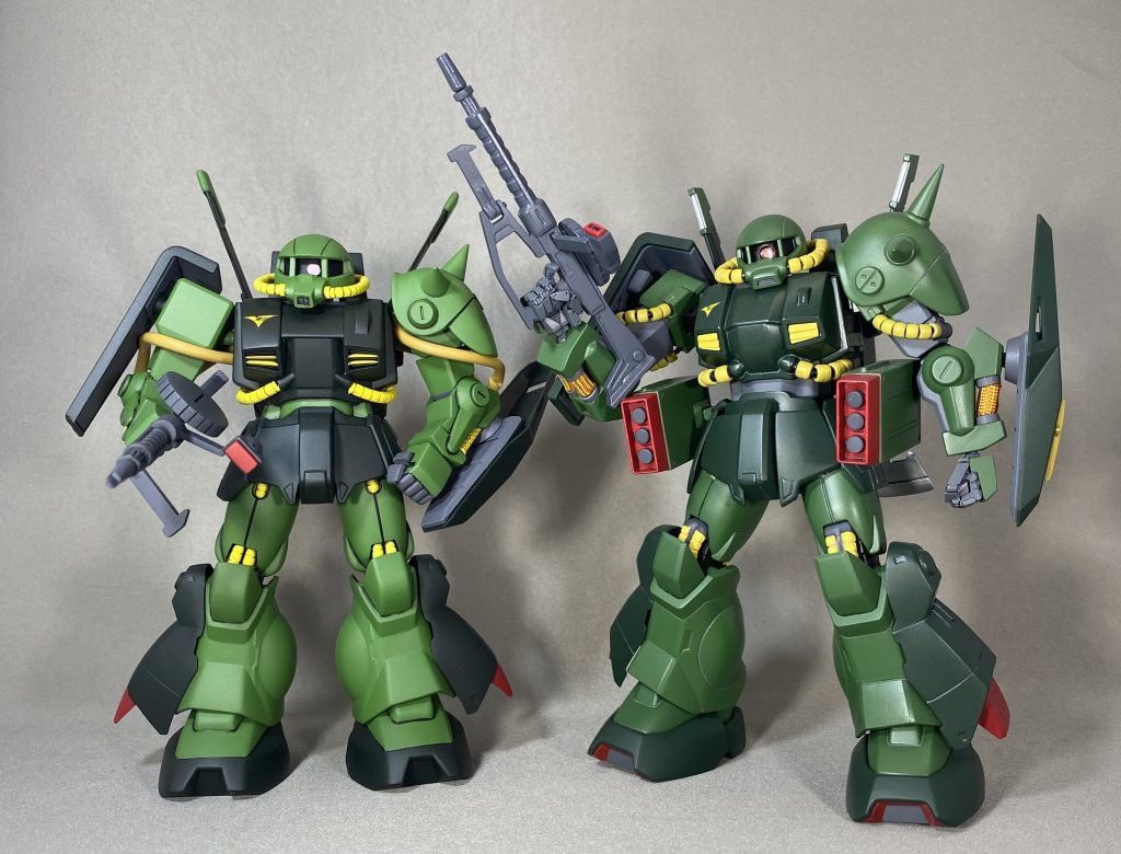 以前作ったHGUCハイザックと並べてみました。どちらも良いキットだと思います。