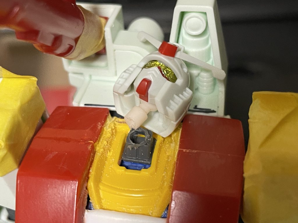 首関節は位置を変えて作り直し