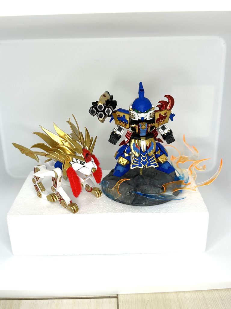 白獅子は名前の通りに白メインの配色にしました。プラ板＆パテで足先や肉抜き、タテガミを改造