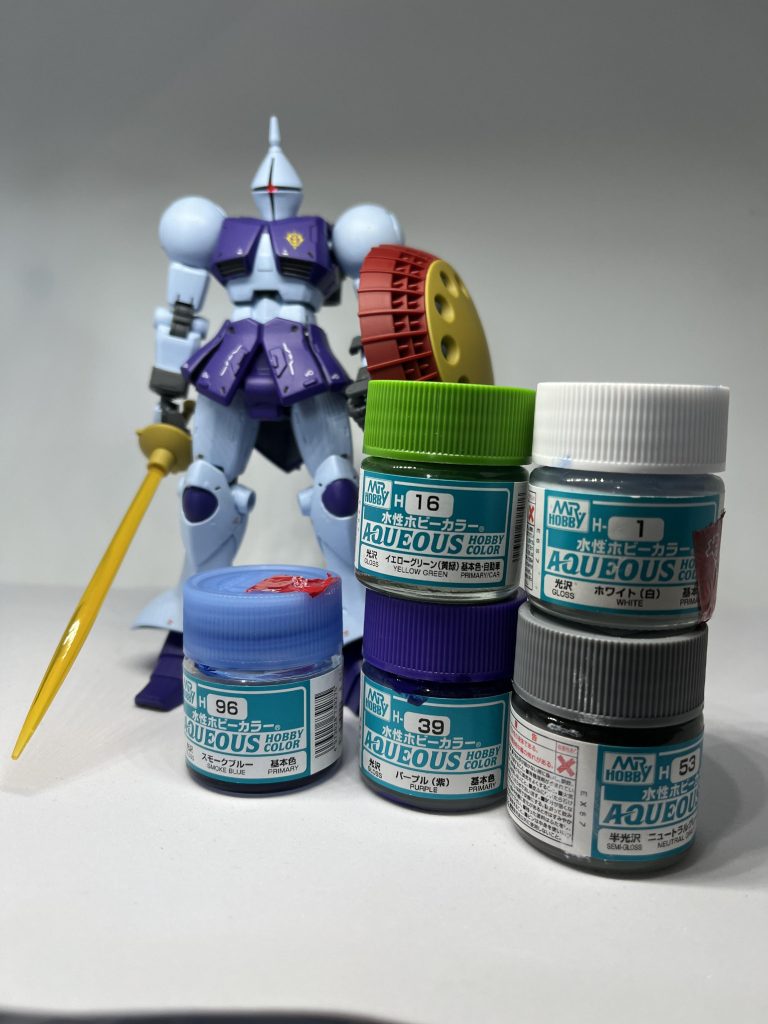 使用塗料スモークブルーがクリアカラーなの知らなくて詰みかけたけど白に混ぜてメイン色出来たのでセーフ