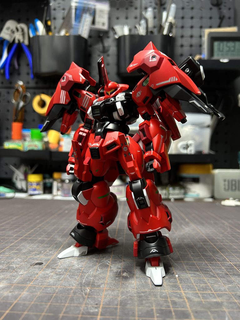 以上です。ガンダムタイプを作ってばかりなので新鮮でした。ディランザはお気に入りなのでまた作りたいです。次はSDコンに間に合うようがんばりたいと思ってますが仕事の忙しさ次第です。ご覧いただきありがとうございました。