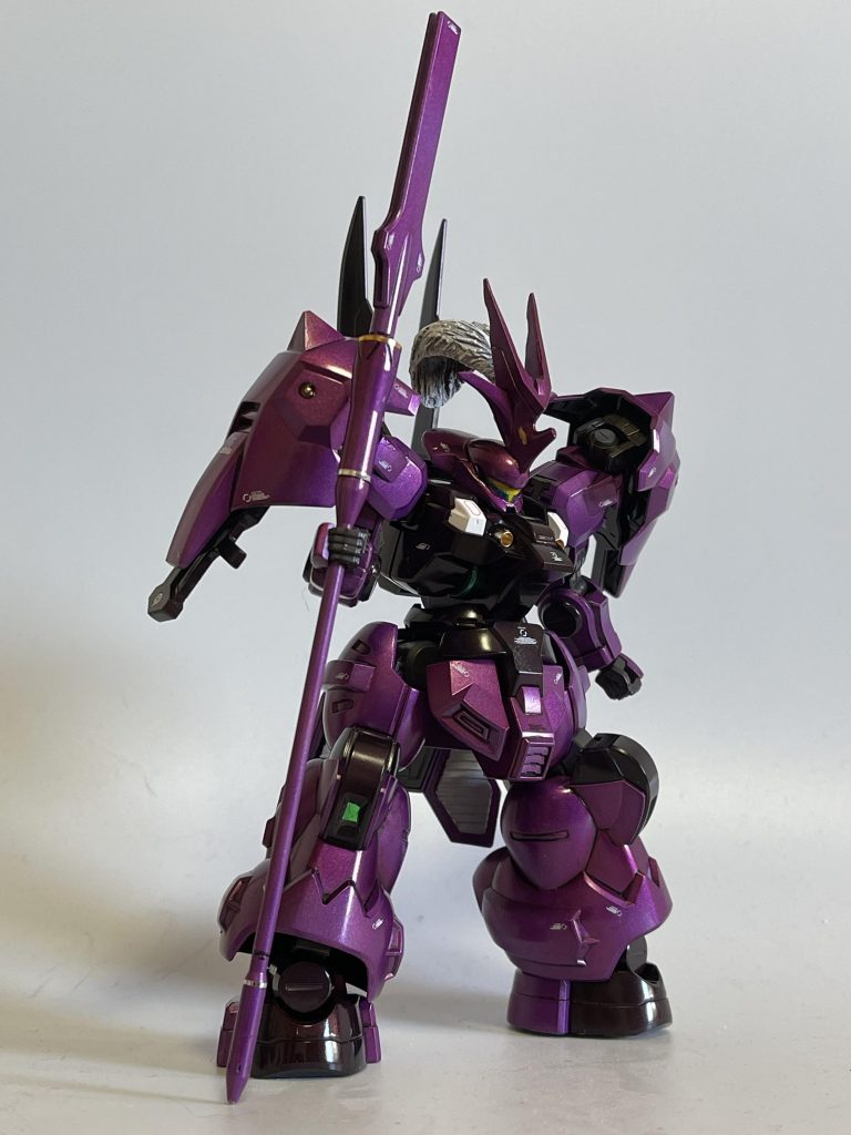 光の加減でほぼパープルです。GXカラーメインで塗装してみました。*使用塗料グレーサフ1000GXメタルバイオレットGXクリアルージュGXメタルブラッディレッドGXメタルグリーンGXグラファイトブラックGXクリアブラックEXホワイト